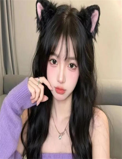 带你走进《寄宿妈妈的闺蜜家后阿姨破产了》的幕后世界：绿幕的拍摄技巧与后期合成 带你了解电影制作的点点滴滴